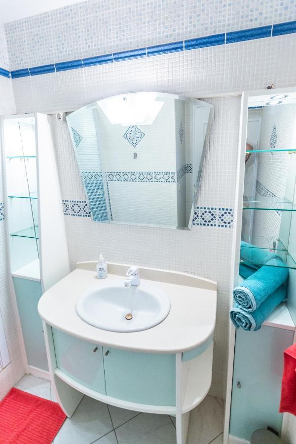 Superbe 100m2 - 2 Balcons - Proche Gare - Climatise Apartment Marseilles